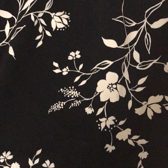 🌻Susan graver style floral soft lightweight shirt - Picture 4 of 4